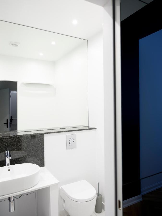 Miro Skolas - Quiet Chic, Free Parking, Self Check-in Apartamentų viešbutis *